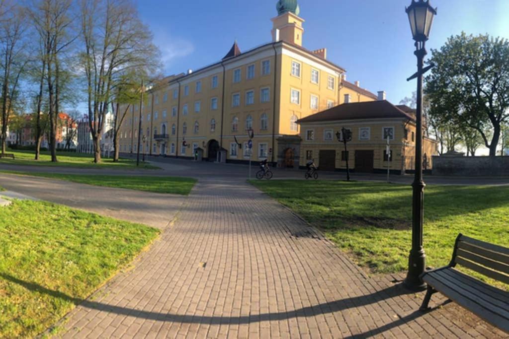 New Comfortable Apartment Nearby Promenade In 5 Minutes From Old Town Of Riga. Dış mekan fotoğraf